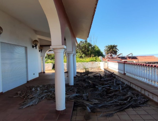 Chalet independiente en venta en Avenida las Flores, Santa Ursula thumbnail 2
