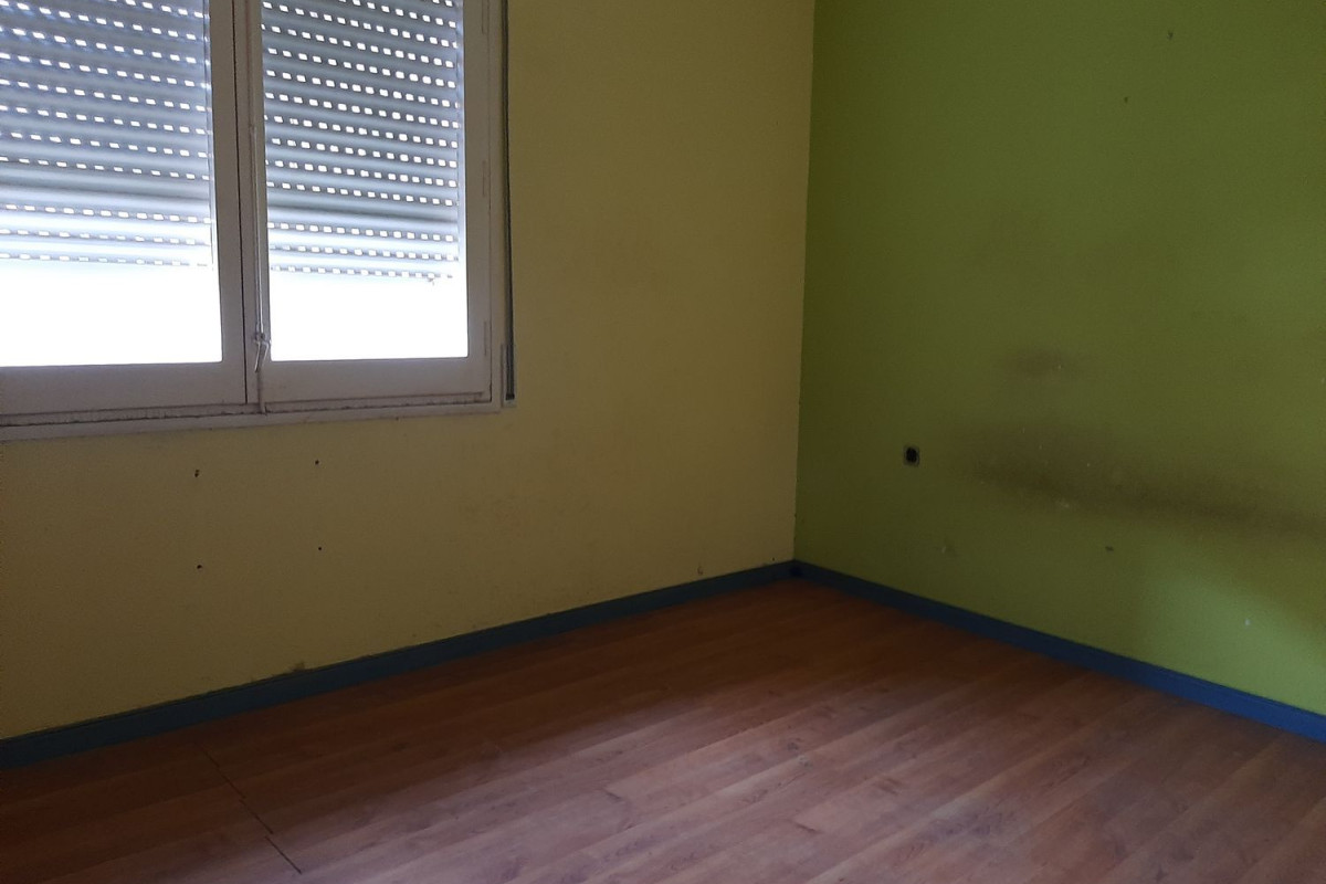 Sale of apartment in Calle de Tomàs Bretón, Esplugues de Llobregat
 photo 3