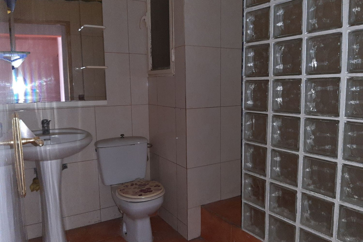 Sale of apartment in Calle de Tomàs Bretón, Esplugues de Llobregat
 photo 4
