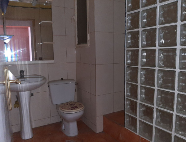 Apartment for sale in  Calle de Tomàs Bretón, Esplugues de Llobregat photo 4