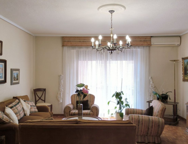 Apartment for sale in Calle de Gonzalo Calamita, 6, Zaragoza photo 1