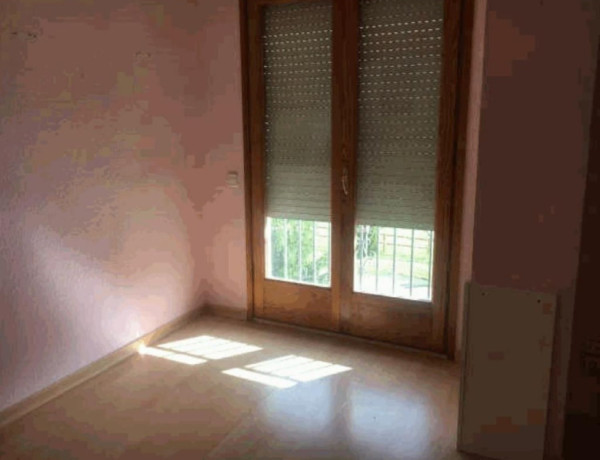 Detached villa for sale in , Campdevánol thumbnail 1