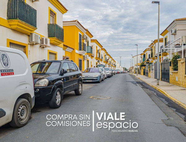 Chalet adosado en venta en , San Juan del Puerto thumbnail 1