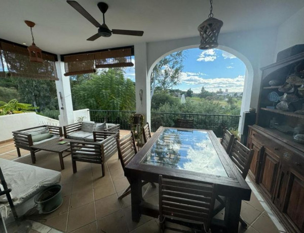Таунхаус на продажу в  Nueva Andalucía , Marbella photo 1