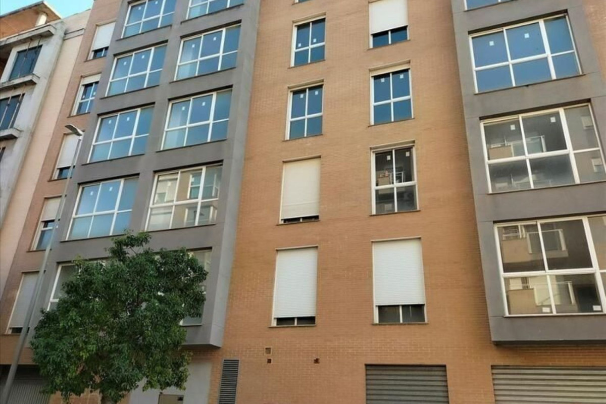 Propiedades en venta y alquiler en España photo 1