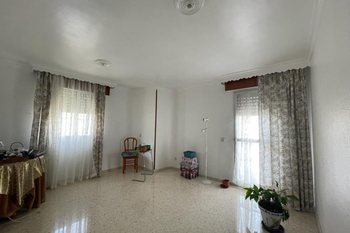Sale of apartment in Center, Algeciras
photo 4