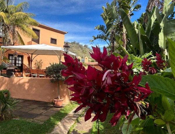 Chalet independiente en venta en Urb. Aguere, San Cristóbal de la Laguna thumbnail 1