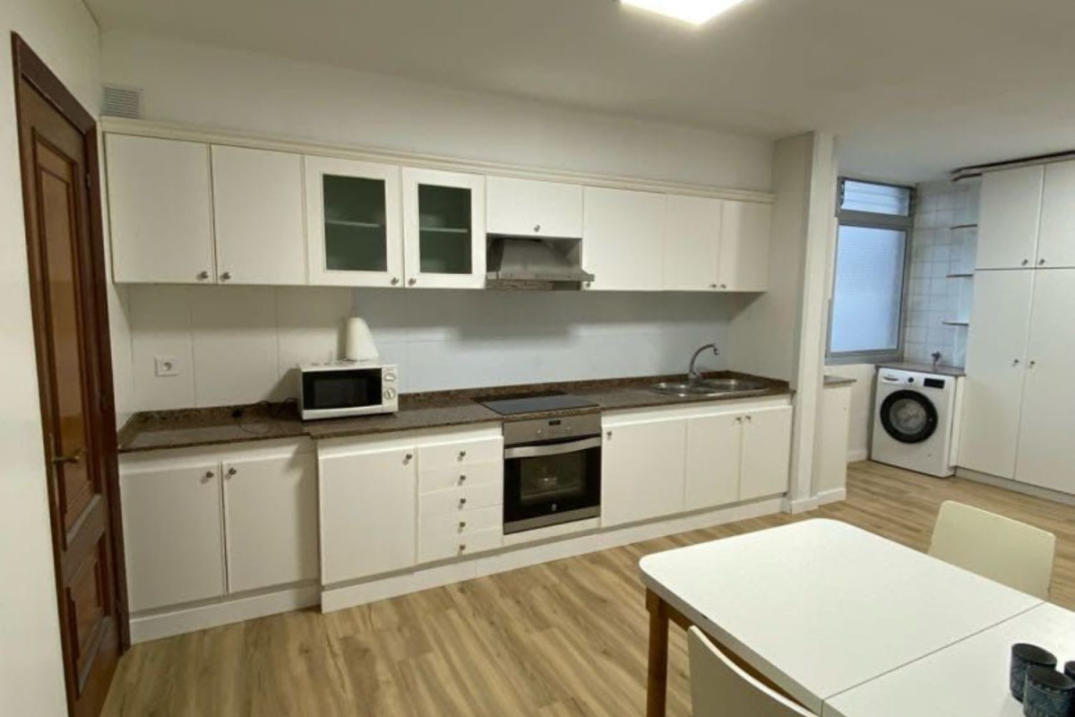 Apartment rental in  Avenida Alcalde Gregorio Espino, 35 , Vigo photo 3