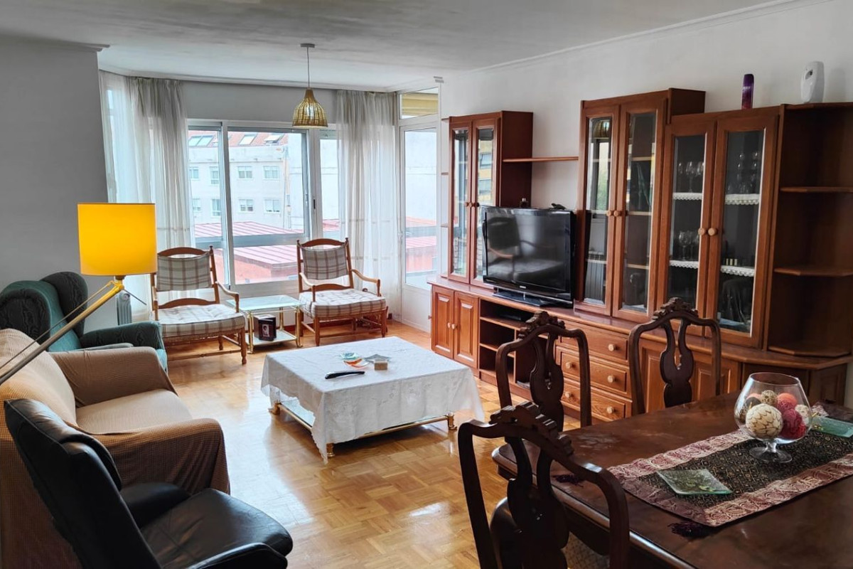Apartment rental in  Avenida Alcalde Gregorio Espino, 35 , Vigo photo 5