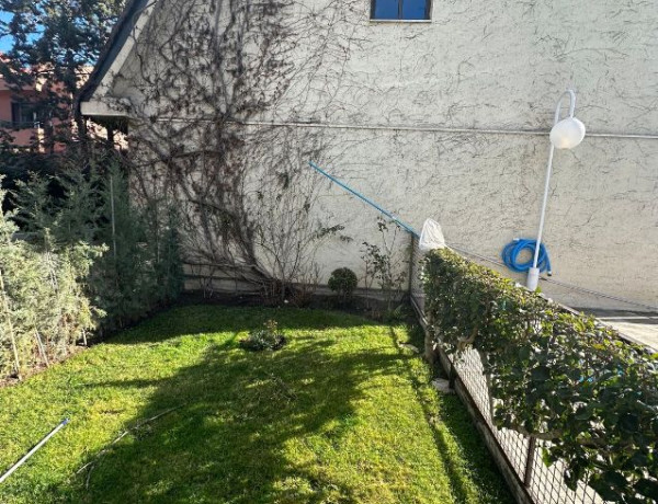 Chalet adosado en venta en  Zona Estación , Pozuelo de Alarcón photo 2