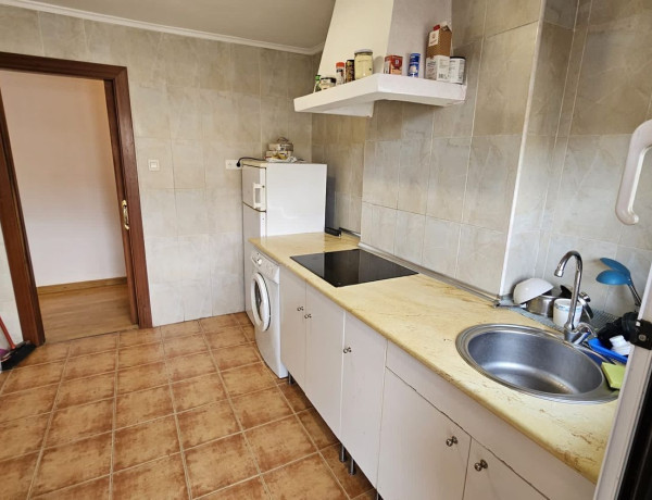 Apartment for sale in , Medina de Pomar photo 1