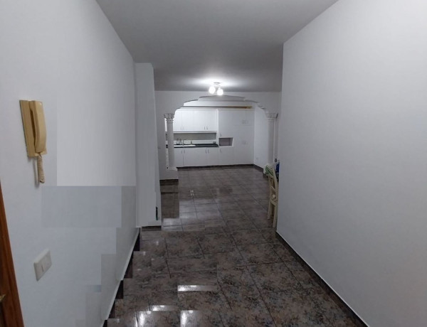Продажа квартиры в Cura Gordillo, 34, Telde thumbnail 1