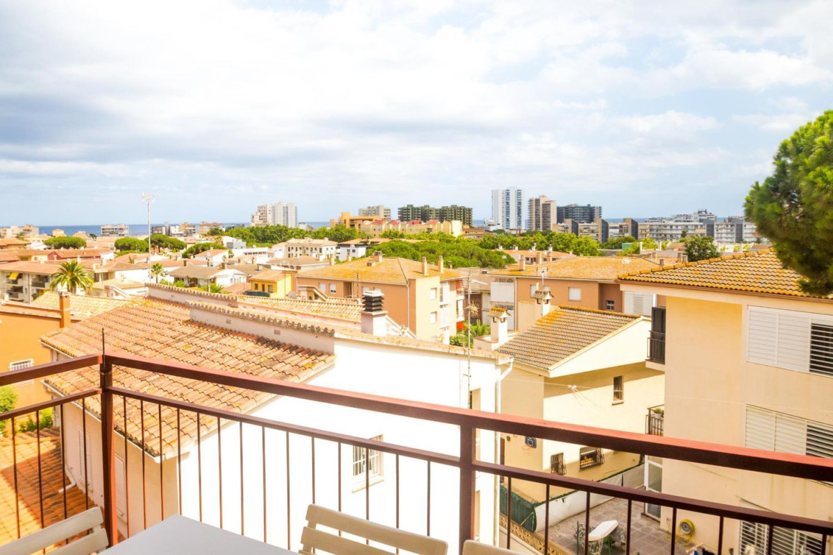 Продажа квартиры на Calle Església, Кастель-Платья д'Аро
 photo 2