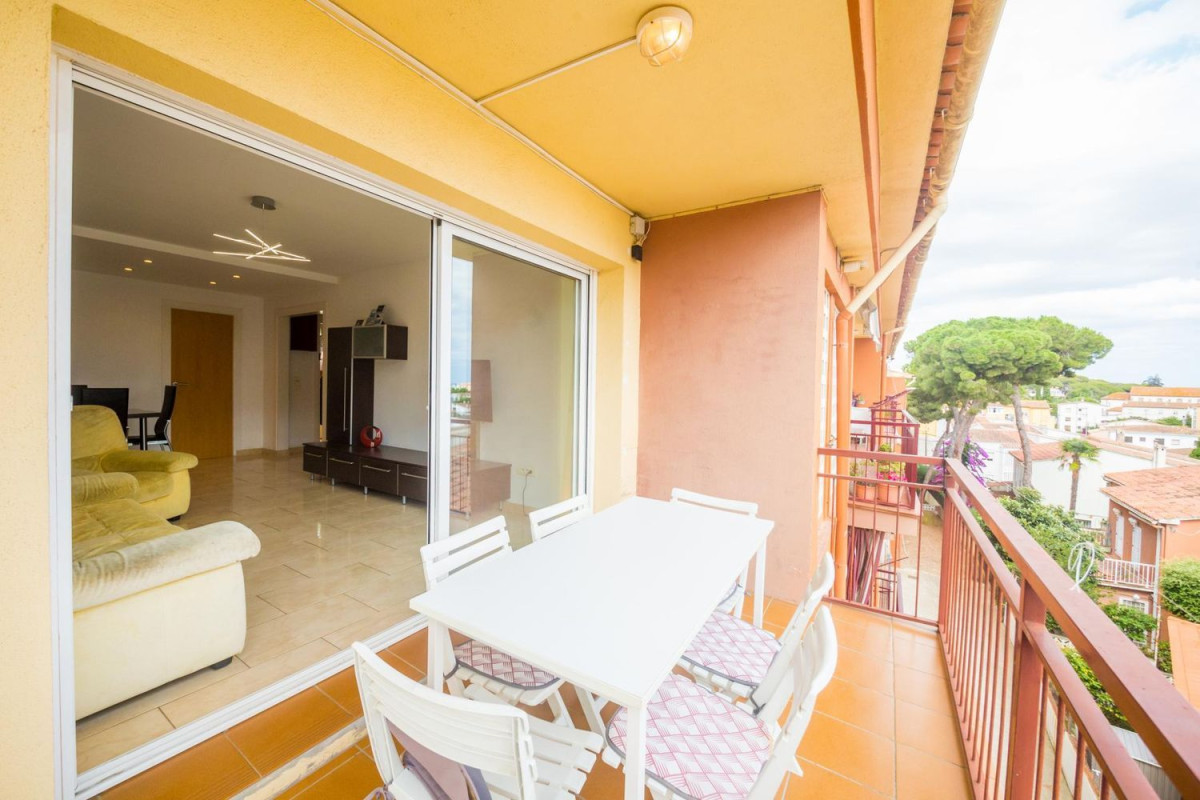 Продажа квартиры на Calle Església, Кастель-Платья д'Аро
 photo 3