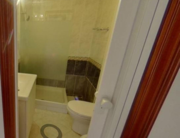 Piso en venta en  Calle de Sant Jordi, Mollet del Vallès photo