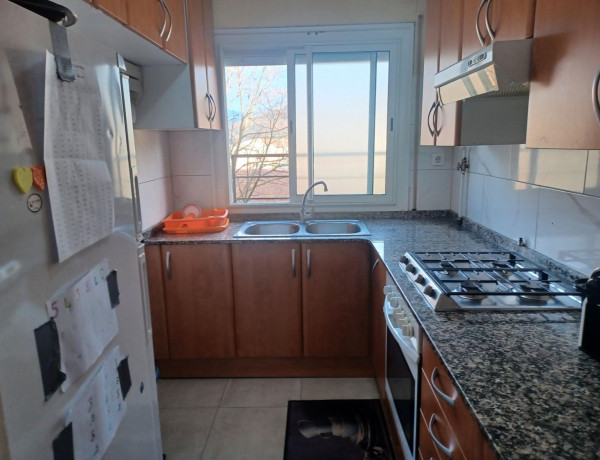 Piso en venta en , Olot photo 1