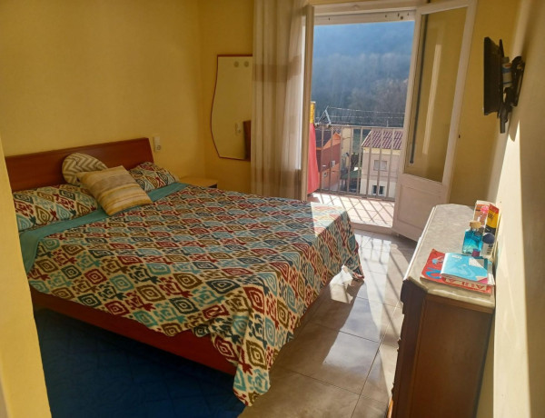 Piso en venta en , Olot photo 2