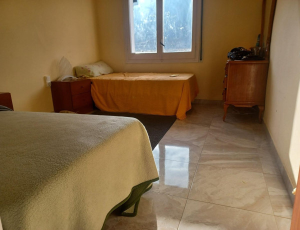 Piso en venta en , Olot photo 4