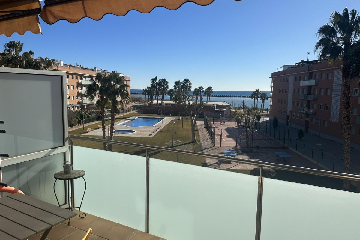Venta de piso en Calle de Rafael Casanova, 6, Cubelles
photo 2