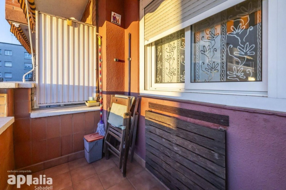 Sprzedaż mieszkania w Calle de l'Estrella, 218, Sabadell
 photo 2