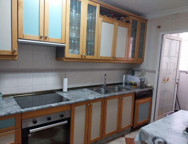 Piso en venta en  Arroyo de la Miel , Benalmádena photo 2