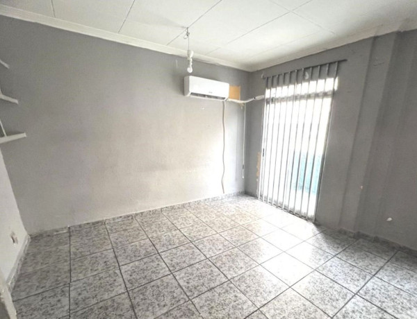 Apartment for sale in Calle dels Reis Catòlics, La Pobla de Vallbona photo 1