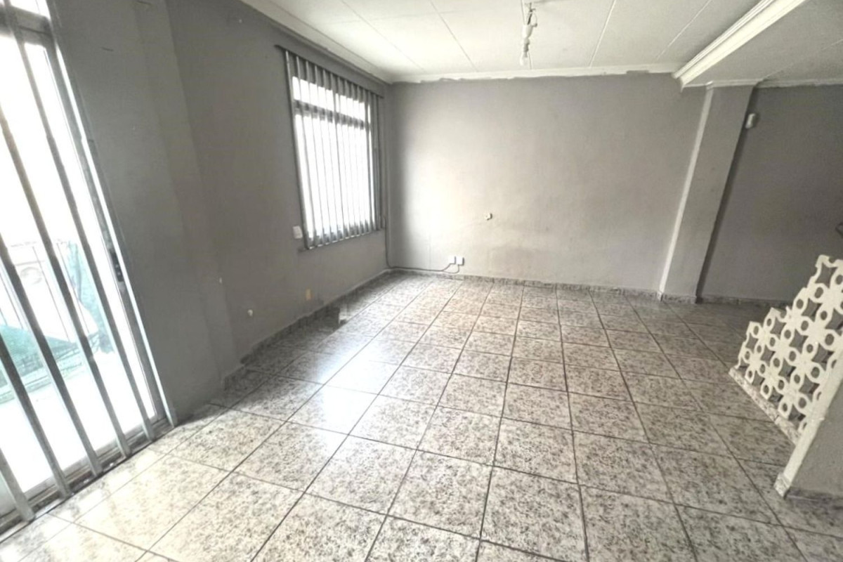 Sale of apartment in Calle dels Reis Catòlics, La Pobla de Vallbona
photo 3