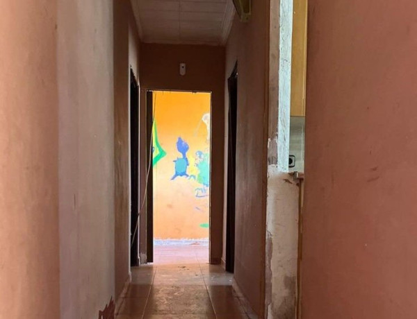 Chalet adosado en venta en , Sant Vicenç Dels Horts thumbnail 1