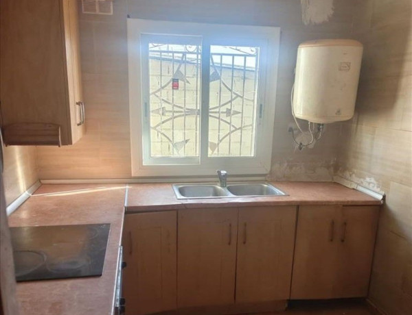 Chalet adosado en venta en , Sant Vicenç Dels Horts thumbnail 2