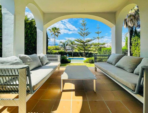 Detached villa for sale in Urb. Selwo, Estepona photo 1
