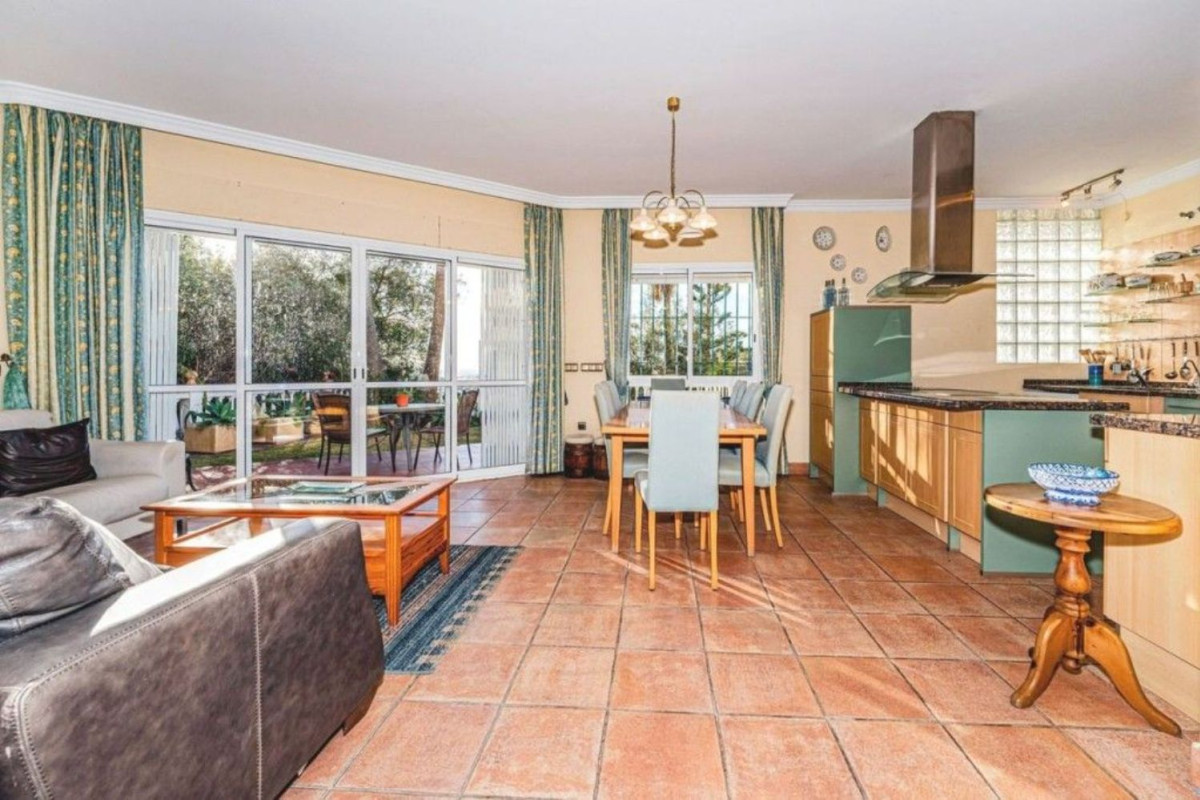 Продажа отдельного шале в  Urb. Torrox Park, Торрокс photo 4