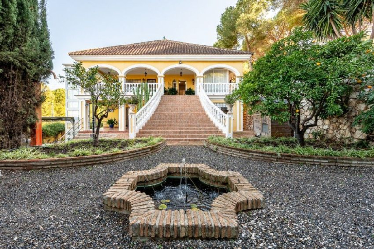 Venta de chalet independiente en Pinos de Alhaurín, Alhaurín de la Torre
photo 1