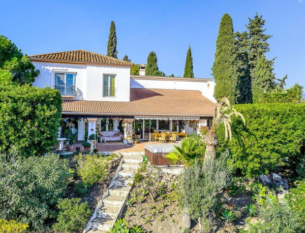 Detached villa for sale in  Urb. Selwo, Estepona photo 4