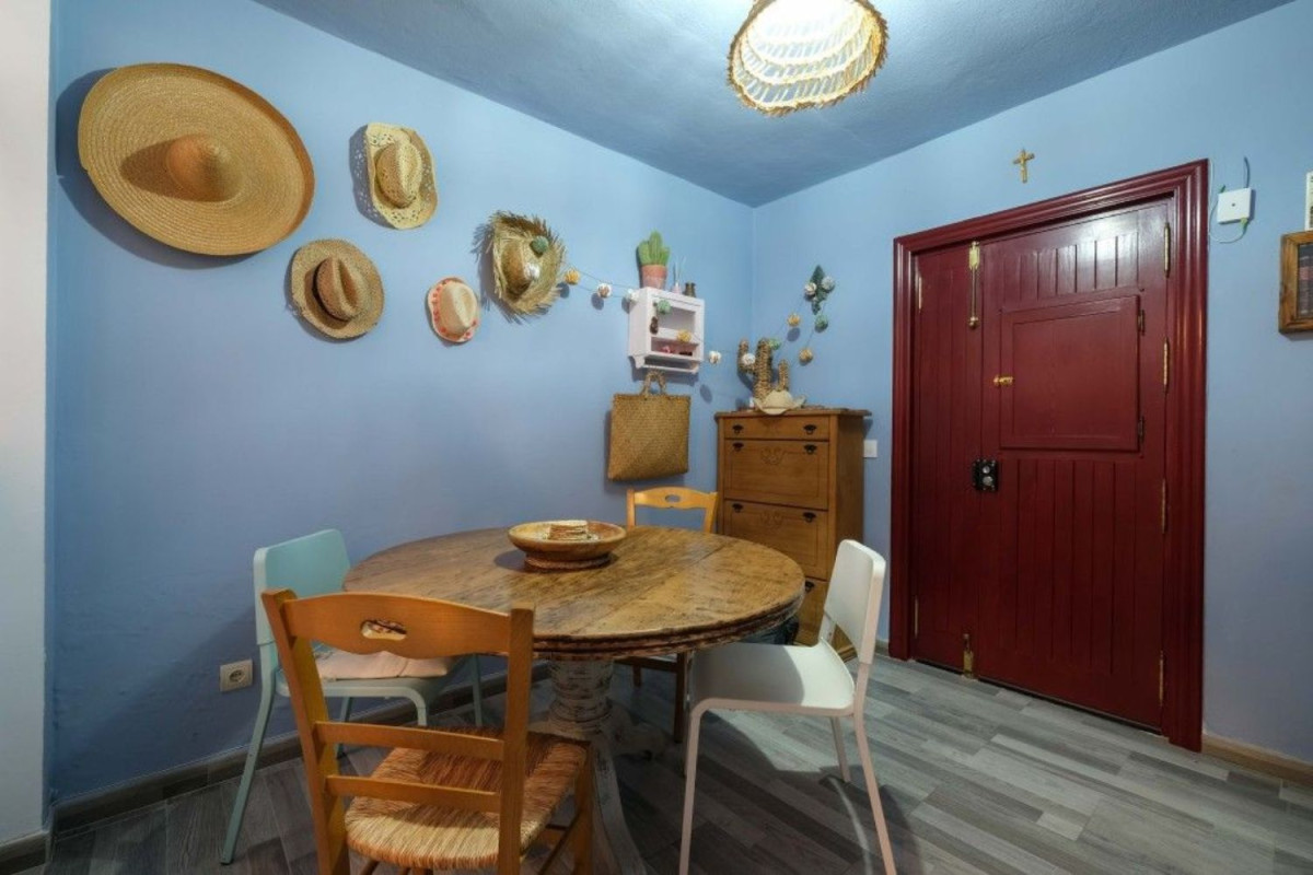 Sale of townhouse in  Urb. Estepona Centro , Estepona photo 3