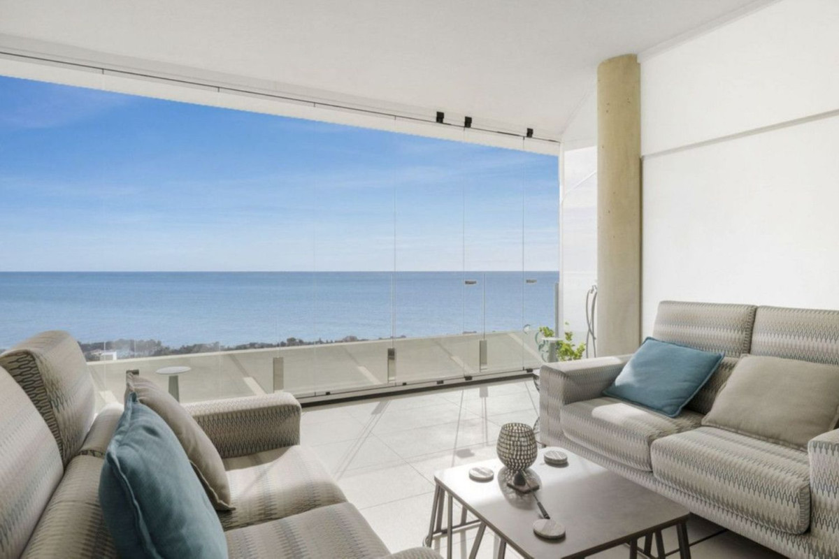 Продажа квартиры на Calle Rododendro, Бенальмадена
photo 3
