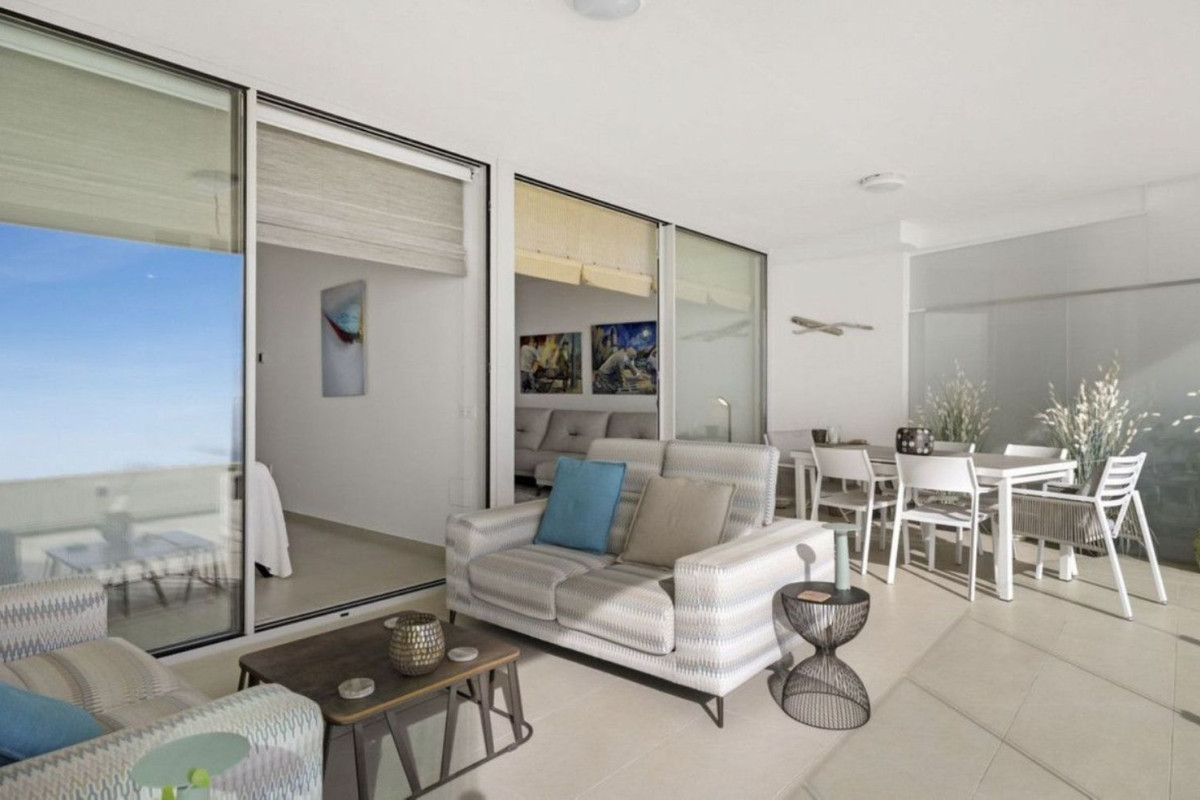 Продажа квартиры на Calle Rododendro, Бенальмадена
photo 4