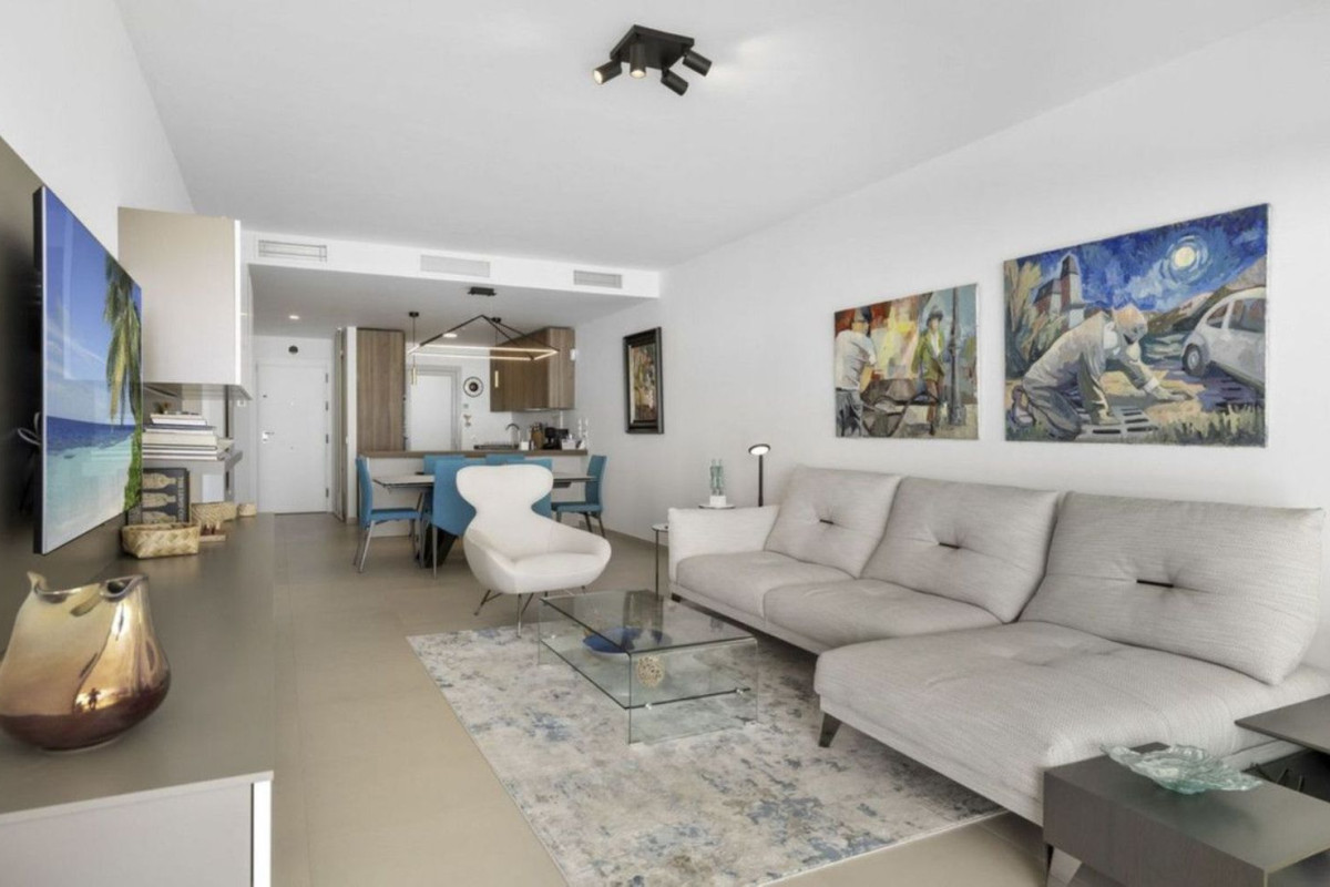 Продажа квартиры на Calle Rododendro, Бенальмадена
photo 5