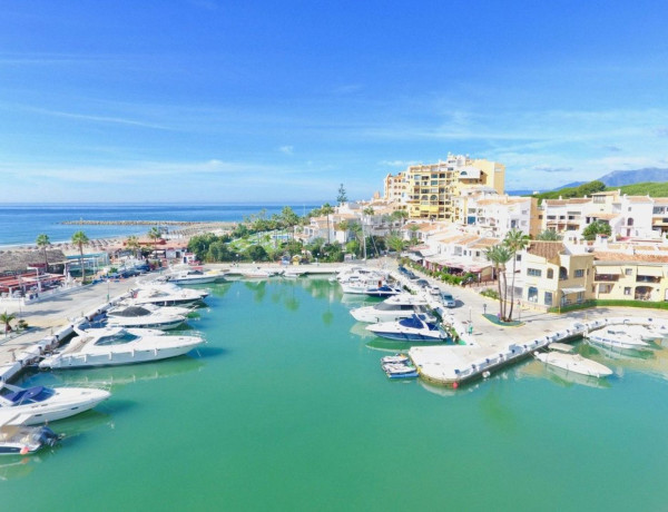 Продажа квартиры в Urbanización Cabopino, Marbella photo 1