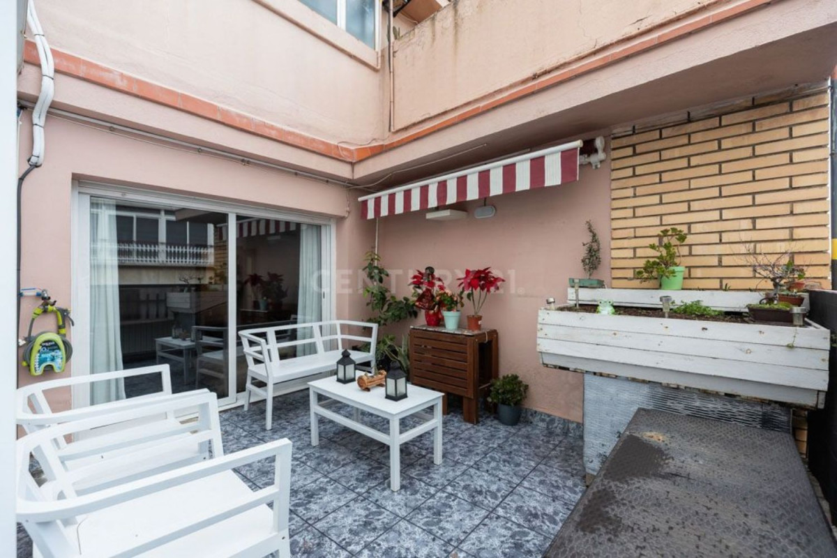 Piso en venta en calle del General Prim, 2, Montornès del Vallès
photo 2