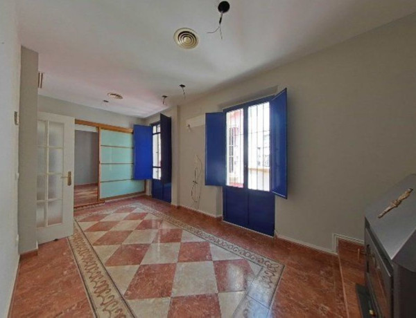 Chalet independiente en venta en Calle Goyeneta, Sevilla thumbnail 2