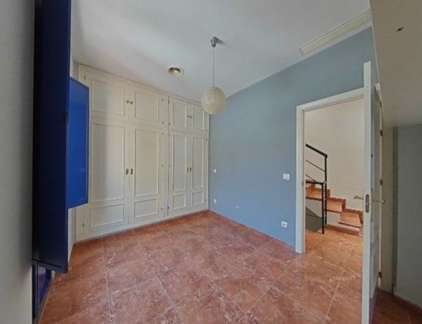 Chalet independiente en venta en  Calle Goyeneta, Sevilla photo 4