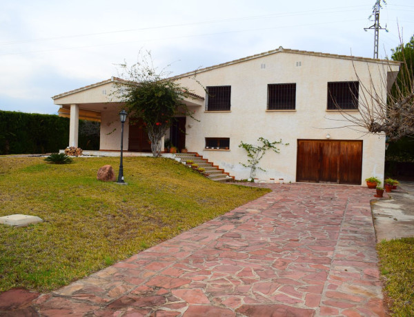 Chalet independiente en venta en Heliópolis - Eurosol , Benicasim/Benicàssim thumbnail 1