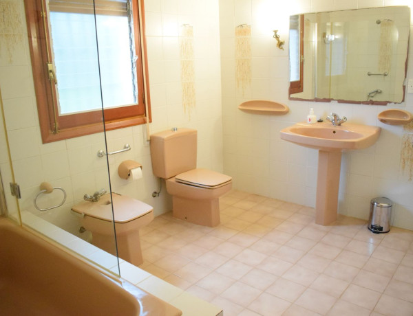 Chalet independiente en venta en Heliópolis - Eurosol , Benicasim/Benicàssim thumbnail 2