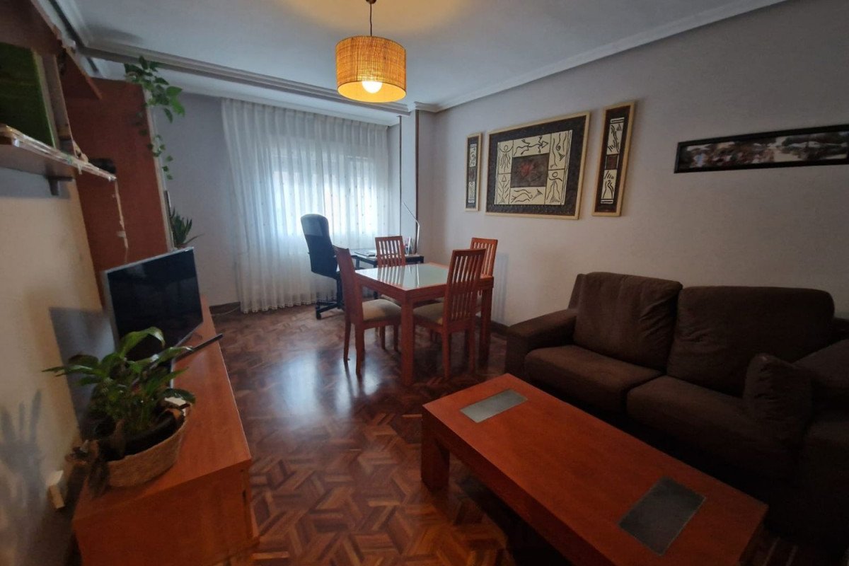 Sale of apartment in Calle Hernan Cortes, Castrillon
photo 5