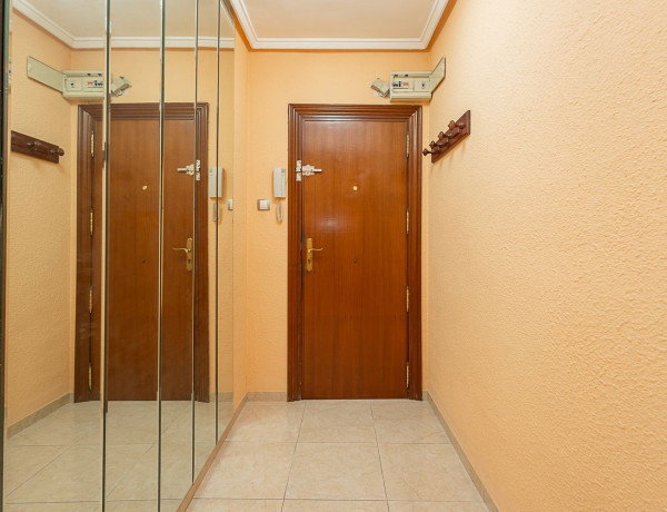 Piso en venta en , Alaquás photo 3