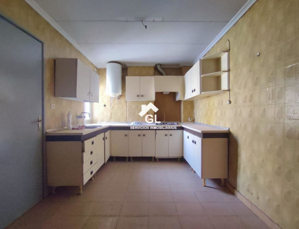 Apartment for sale in  Calle Cristóbal Pérez Pastor, Albacete photo 4