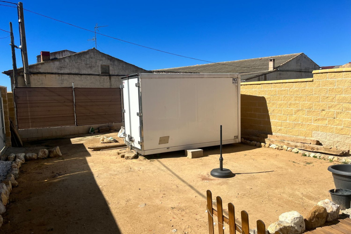 Land for sale in Belmonte de Campos, Palencia photo 4
