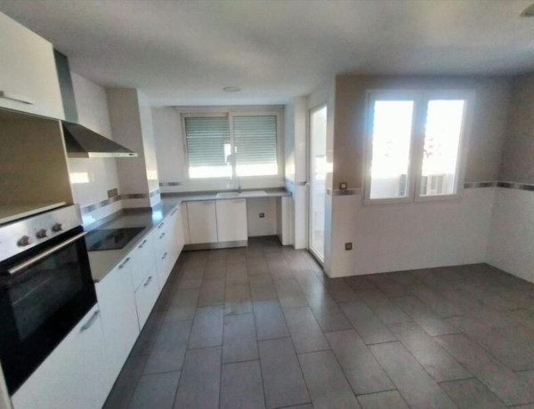 Piso en venta en Calle Jaume Roig, Villarreal/Vila-Real thumbnail 2