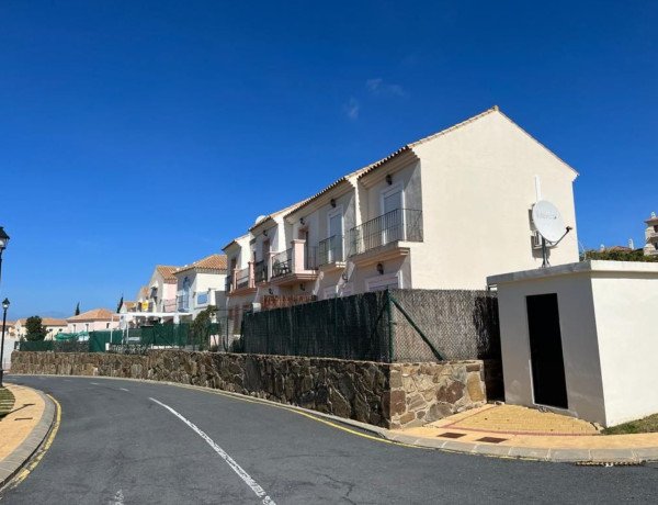 Chalet adosado en venta en  Urbanización Puente Esuri , Ayamonte photo 3