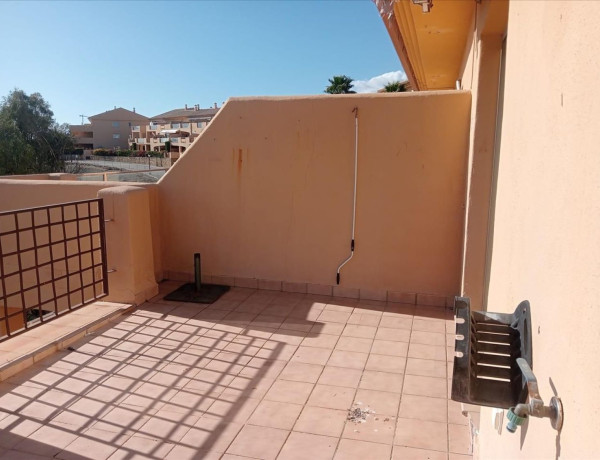 Ático en venta en  Carril de la Resinera, Estepona photo 1